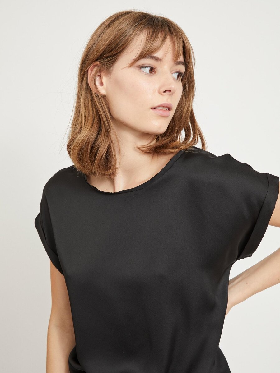 T-shirt van het merk Vila in het Zwart