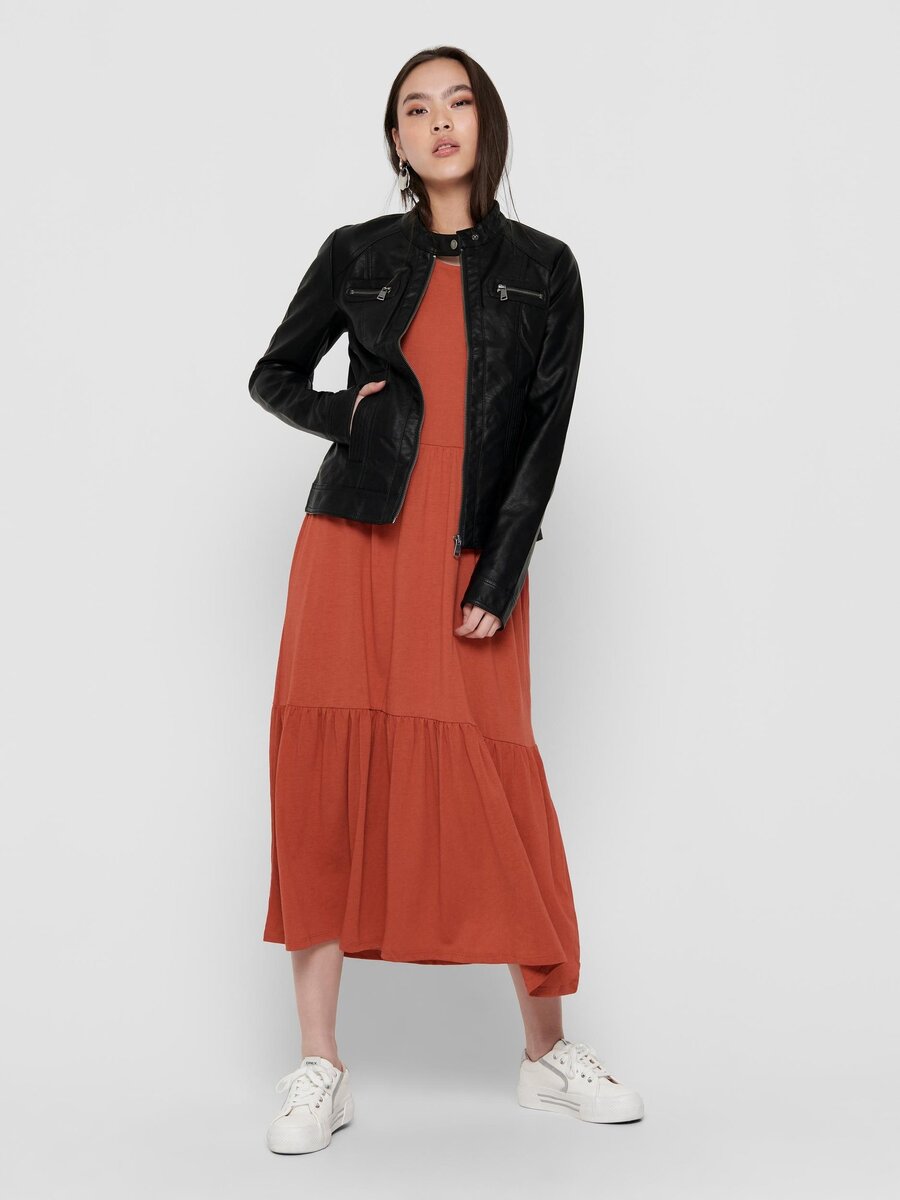 Jacket van het merk Only in het Zwart