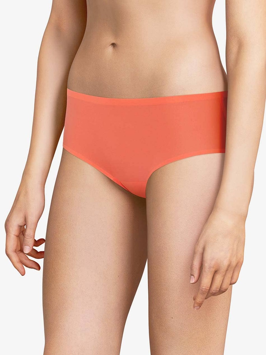 Slip van het merk Chantelle in het Oranje