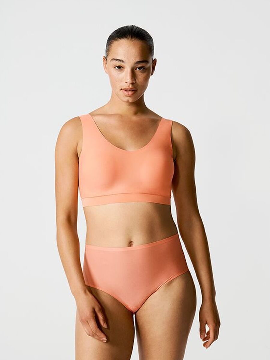 Bh van het merk Chantelle in het Oranje