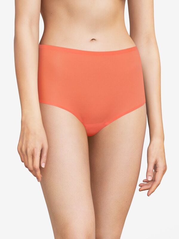 Slip van het merk Chantelle in het Oranje