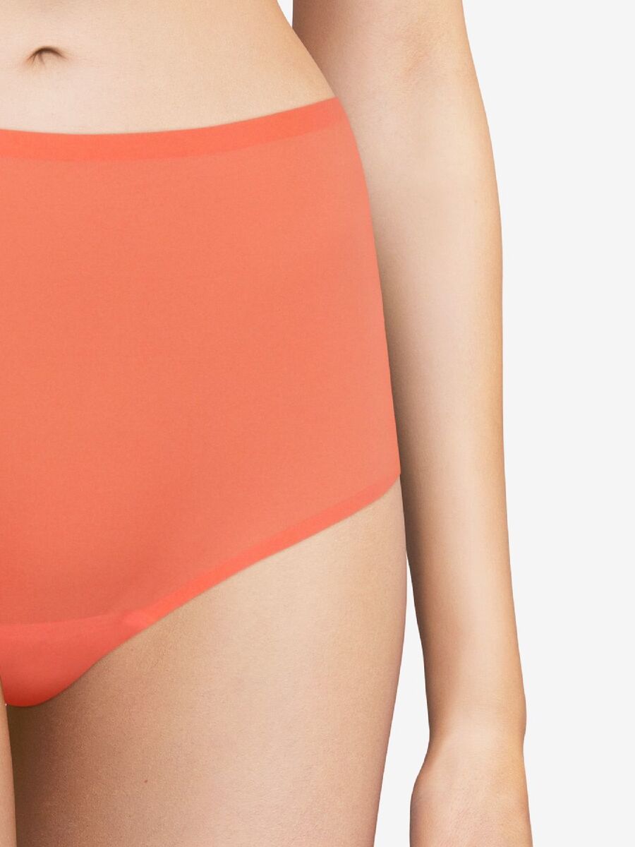 Slip van het merk Chantelle in het Oranje