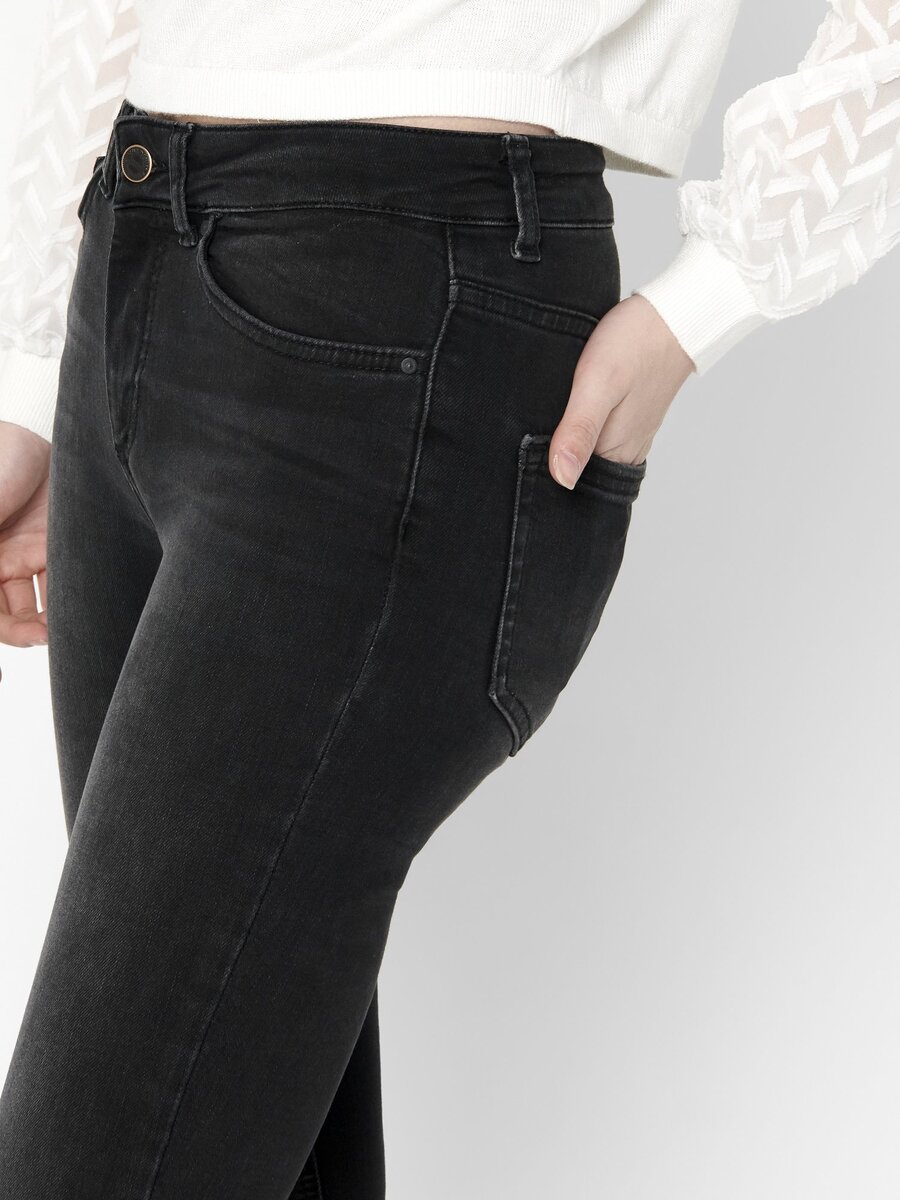 Broek van het merk Only in het Zwart