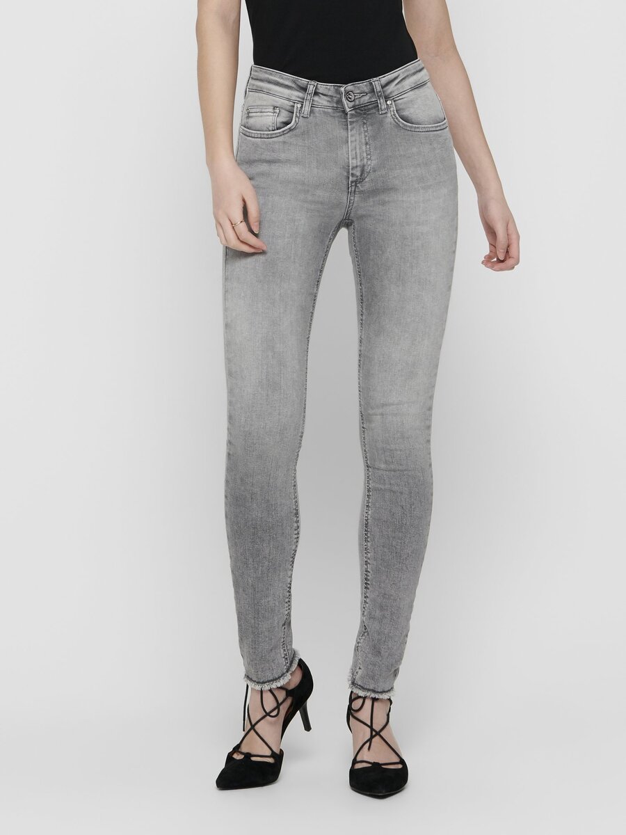 Broek van het merk Only in het Grijs