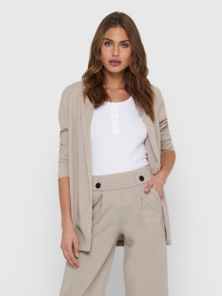 Blazer van het merk Jdy in het Beige