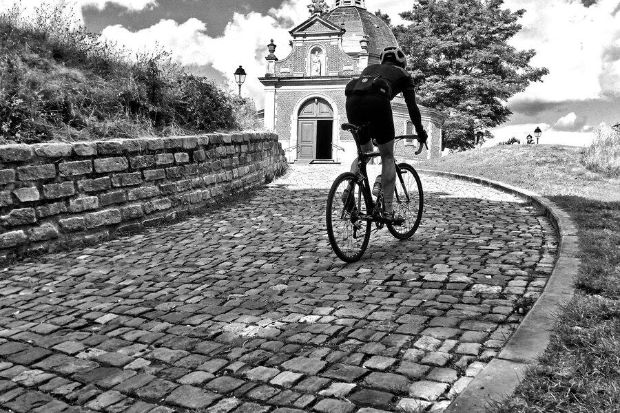 Omslagfoto-De-Muur.jpg