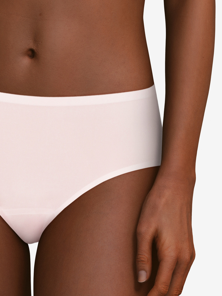 Slip van het merk Chantelle in het Roze