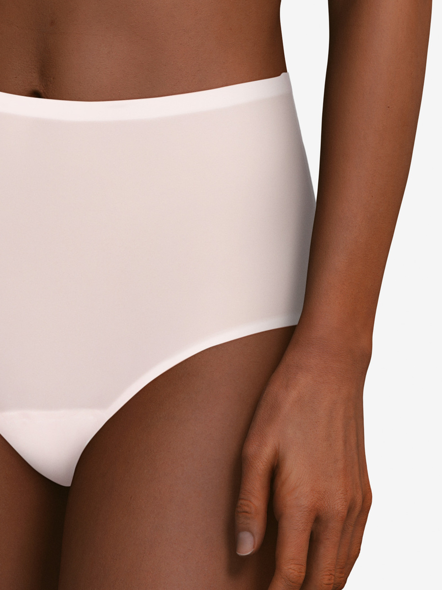 Slip van het merk Chantelle in het Roze