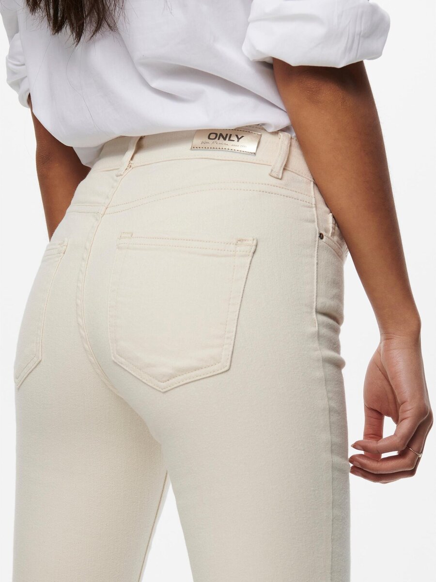 Broek van het merk Only in het Ecru