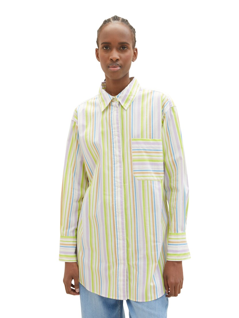 1032792 long shirt with chest pocket
