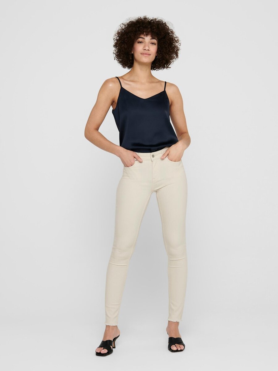 Broek van het merk Only in het Ecru