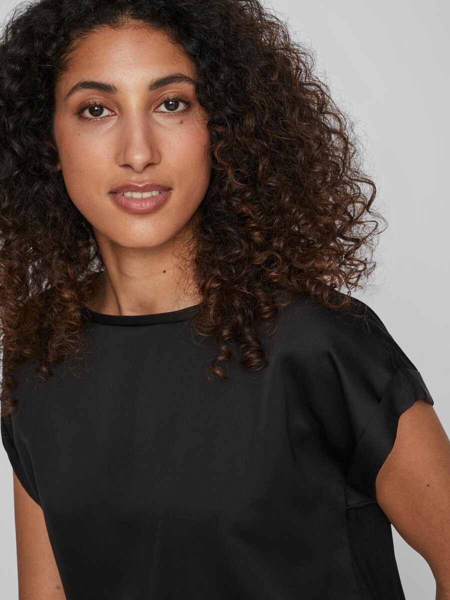 T-shirt van het merk Vila in het Zwart