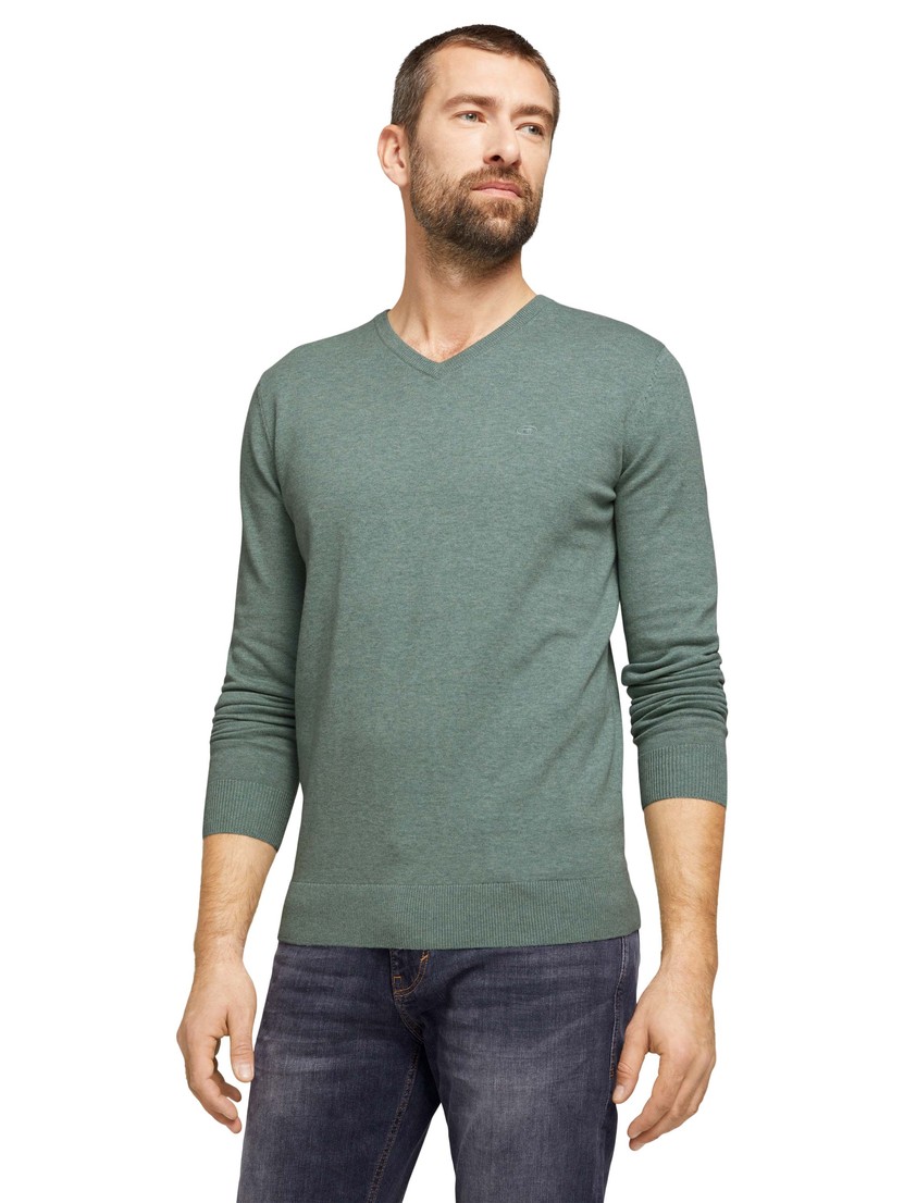 1027300 basic v-neck sweater