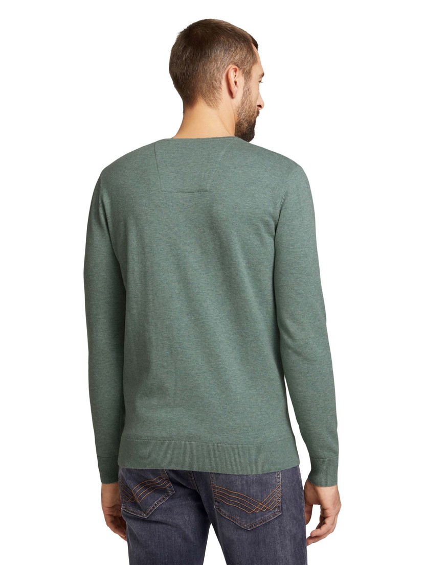 1027300 basic v-neck sweater