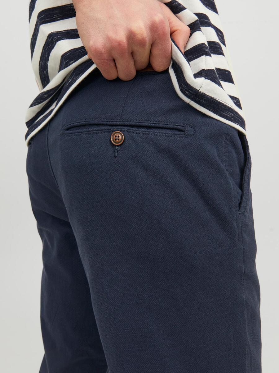 Broek van het merk Jack & Jones in het Marine