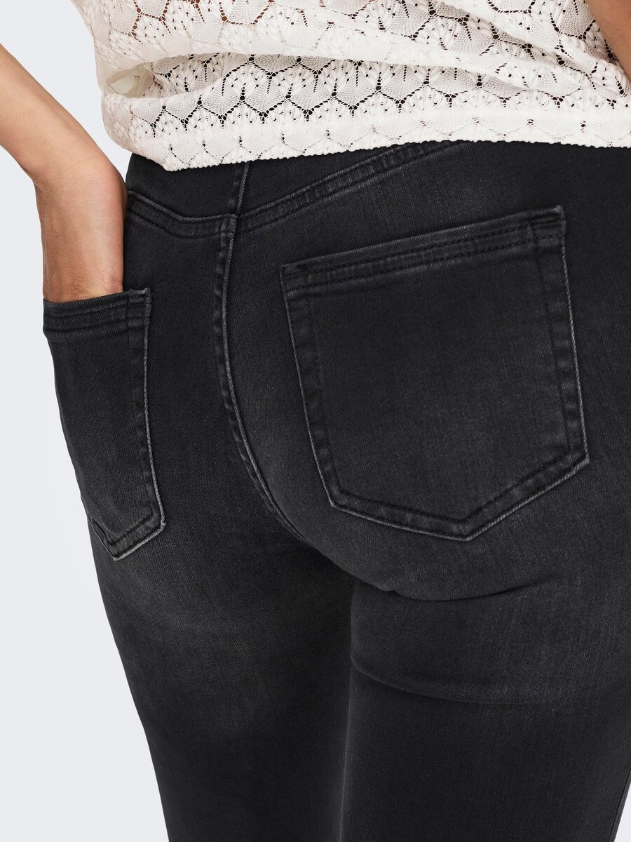 Broek van het merk Only in het Zwart