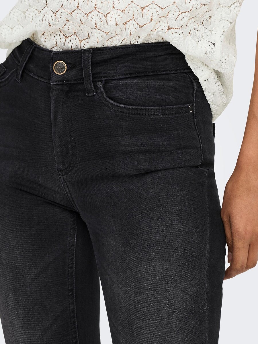 Broek van het merk Only in het Zwart