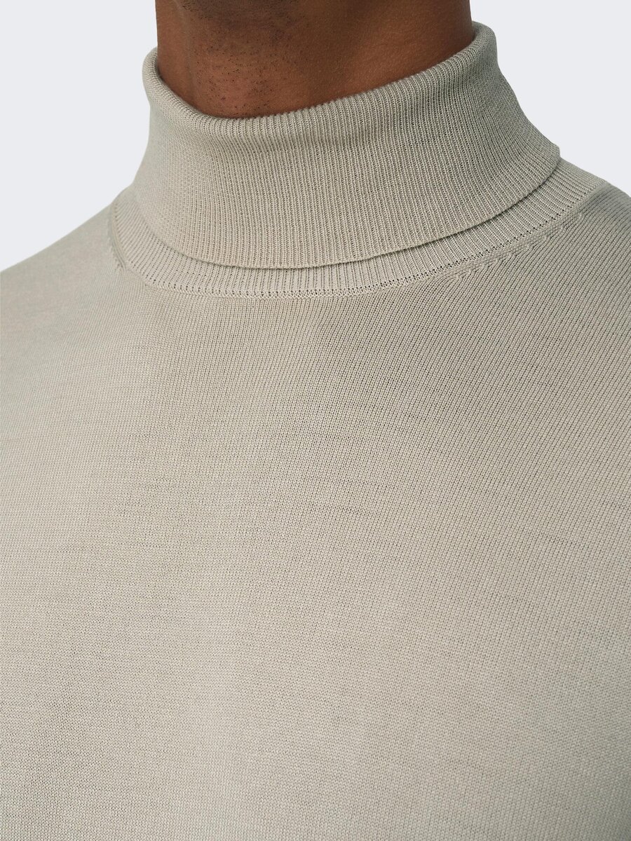 Pull van het merk Only & Sons in het Beige