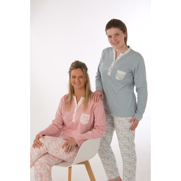 Pyjama van het merk Perlina in het Roze