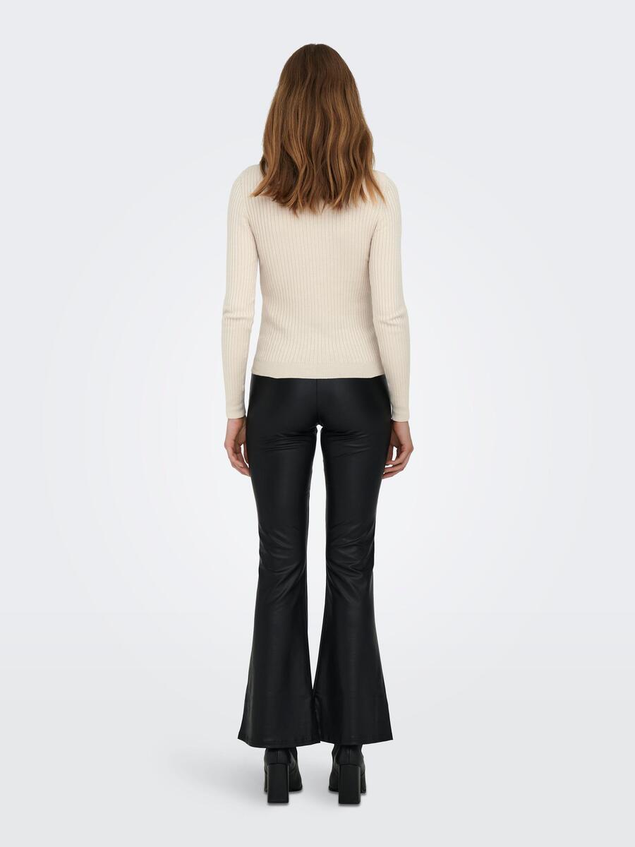 Pull van het merk Only in het Beige