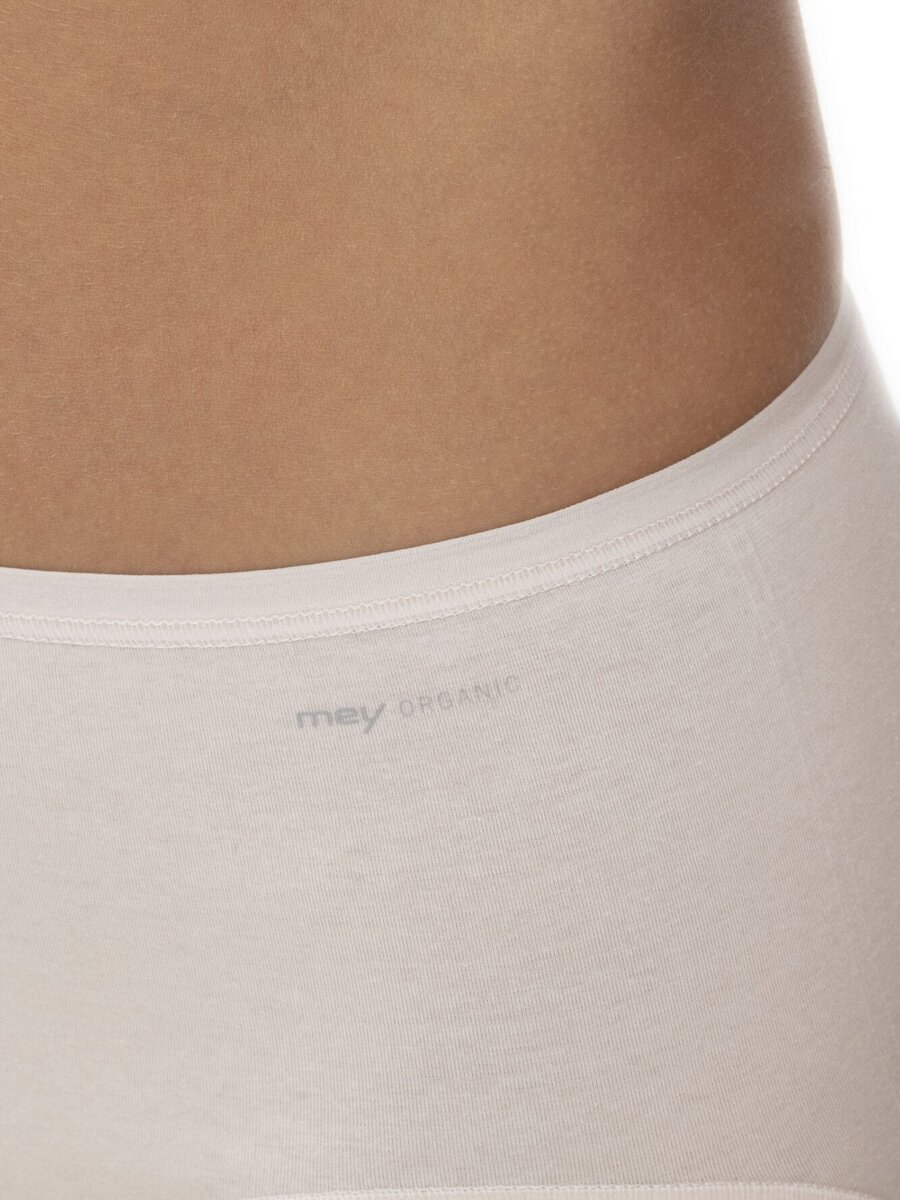 Slip van het merk Mey in het Ecru