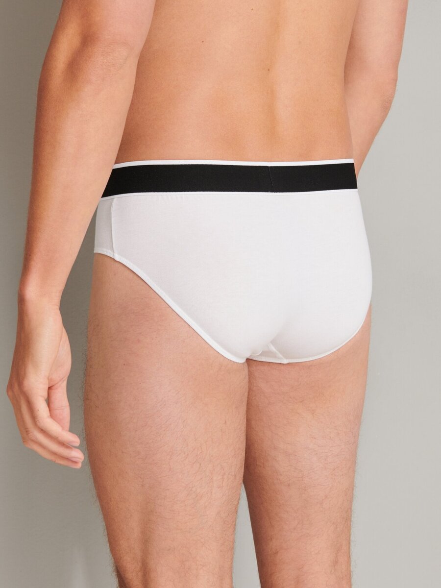 Slip van het merk Schiesser in het Wit
