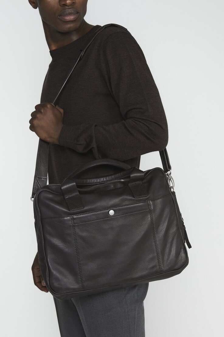 30203652 CommuterMA L Leather Bag Accessories