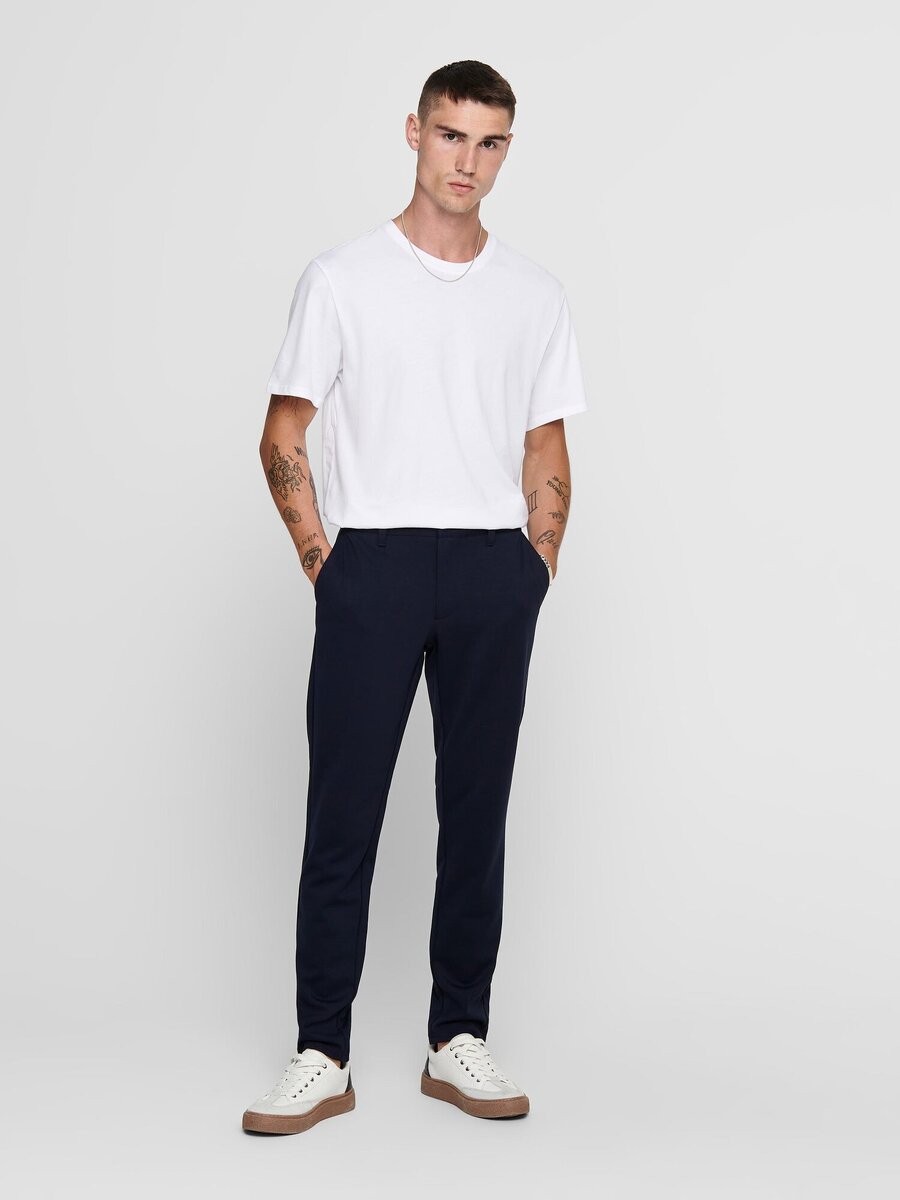 Broek van het merk Only & Sons in het Marine