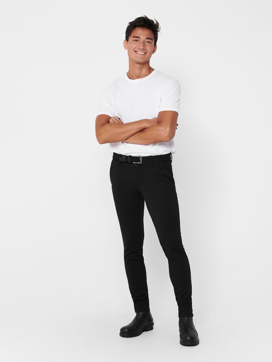 Broek van het merk Only & Sons in het Zwart
