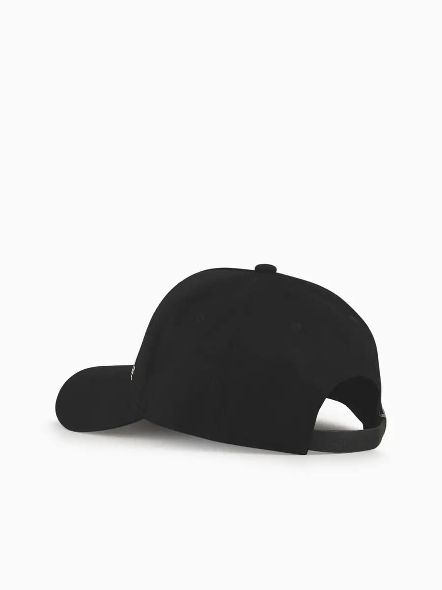 Pet van het merk Armani in het Zwart
