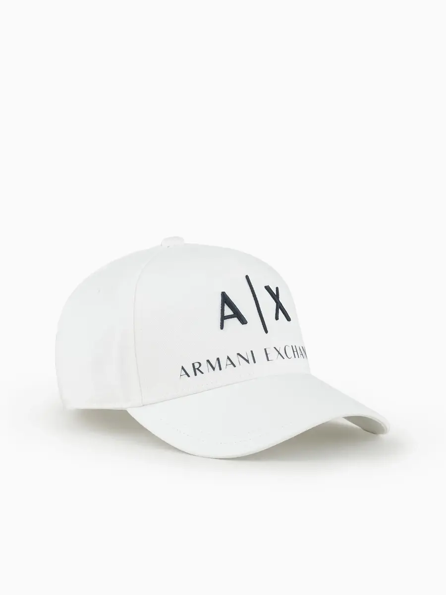 Pet van het merk Armani in het Wit