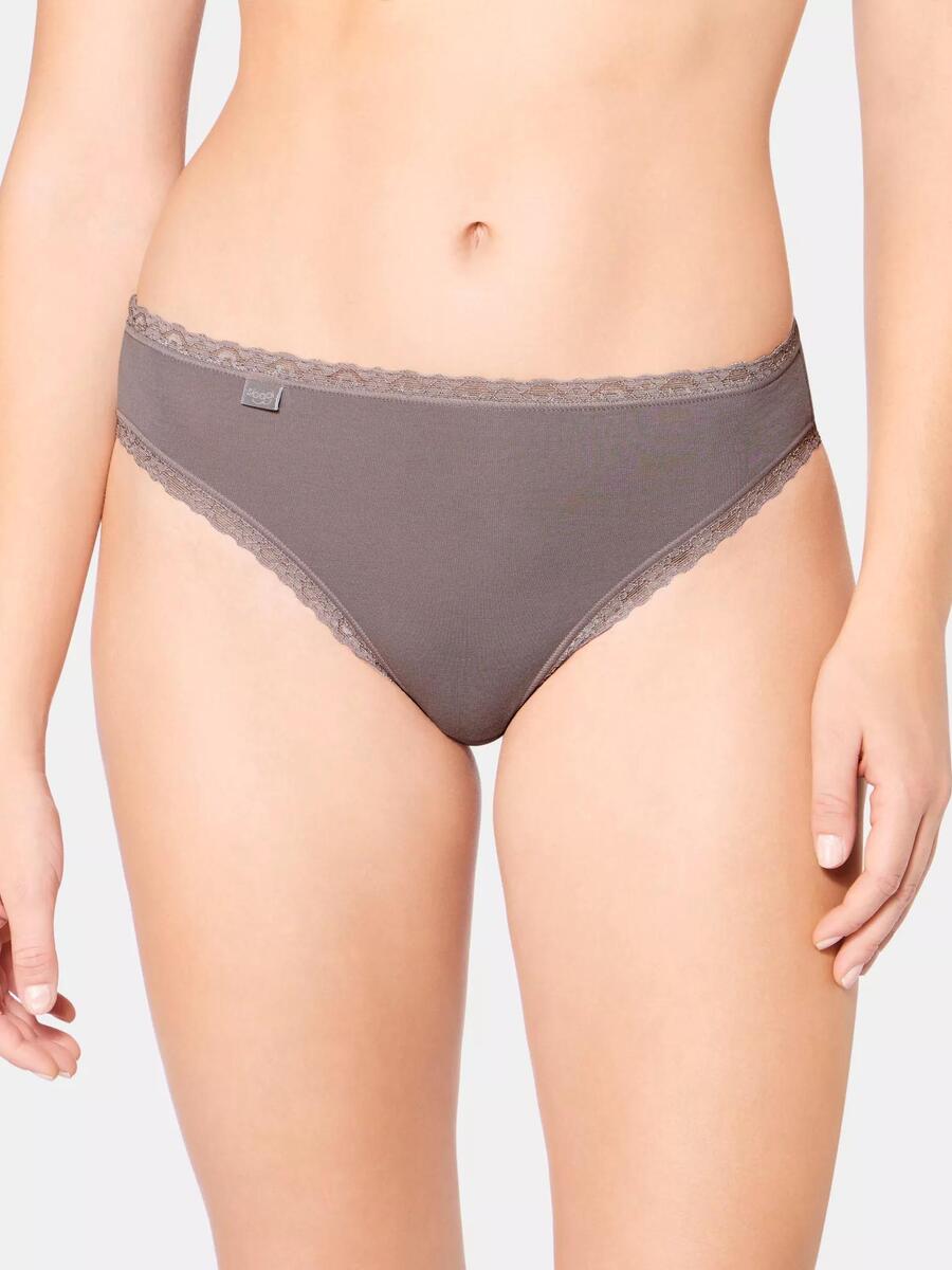 Slip van het merk Sloggi in het Beige