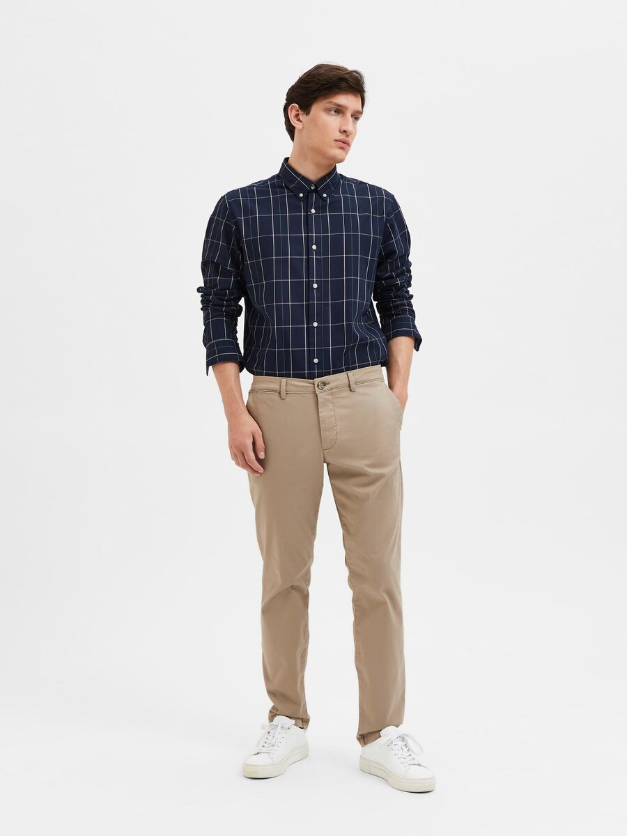 Broek van het merk Selected in het Beige
