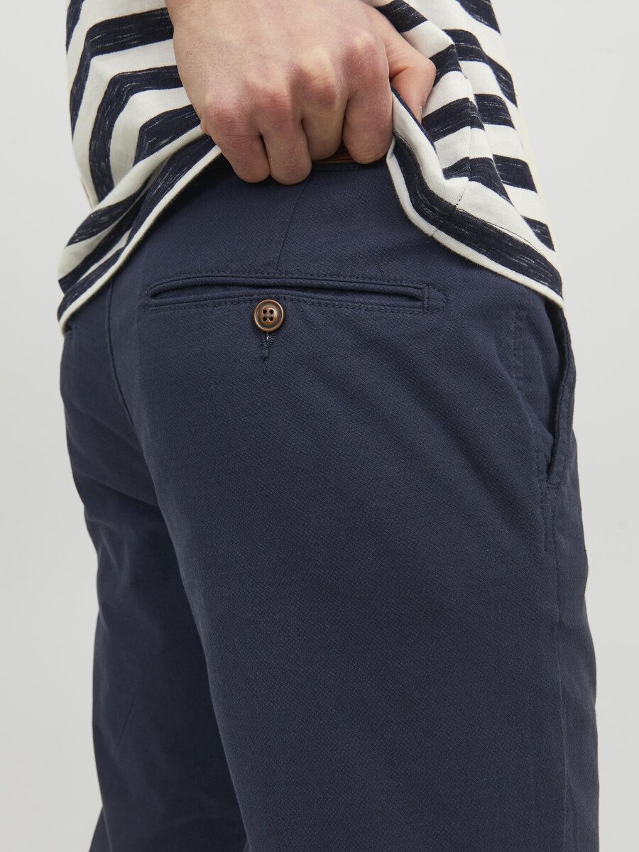 Broek van het merk Jack & Jones in het Marine