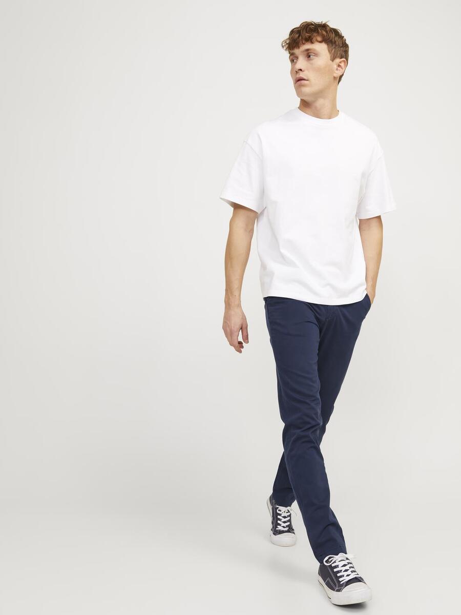 Broek van het merk Jack & Jones in het Marine