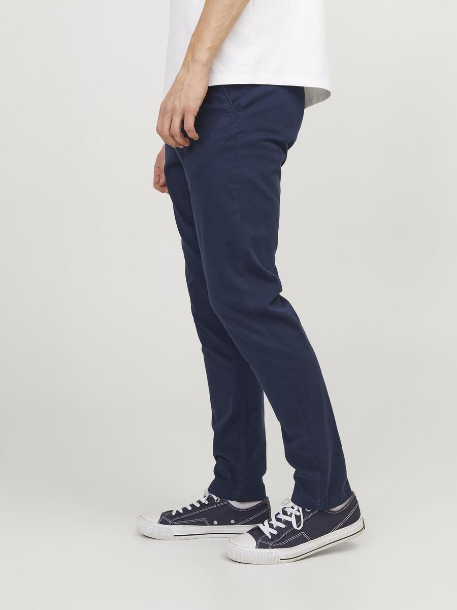 Broek van het merk Jack & Jones in het Marine