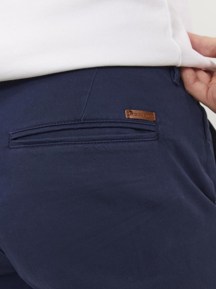 Broek van het merk Jack & Jones in het Marine