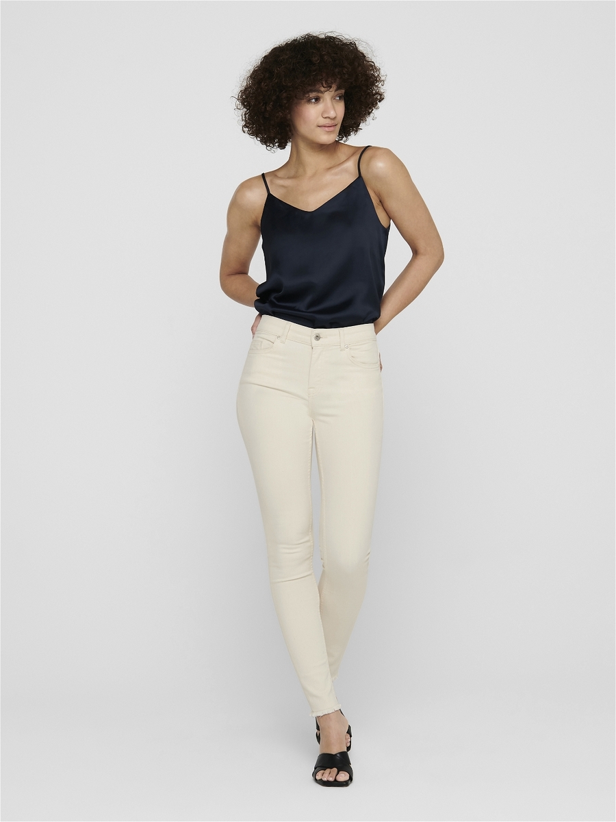 Broek van het merk Only in het Ecru