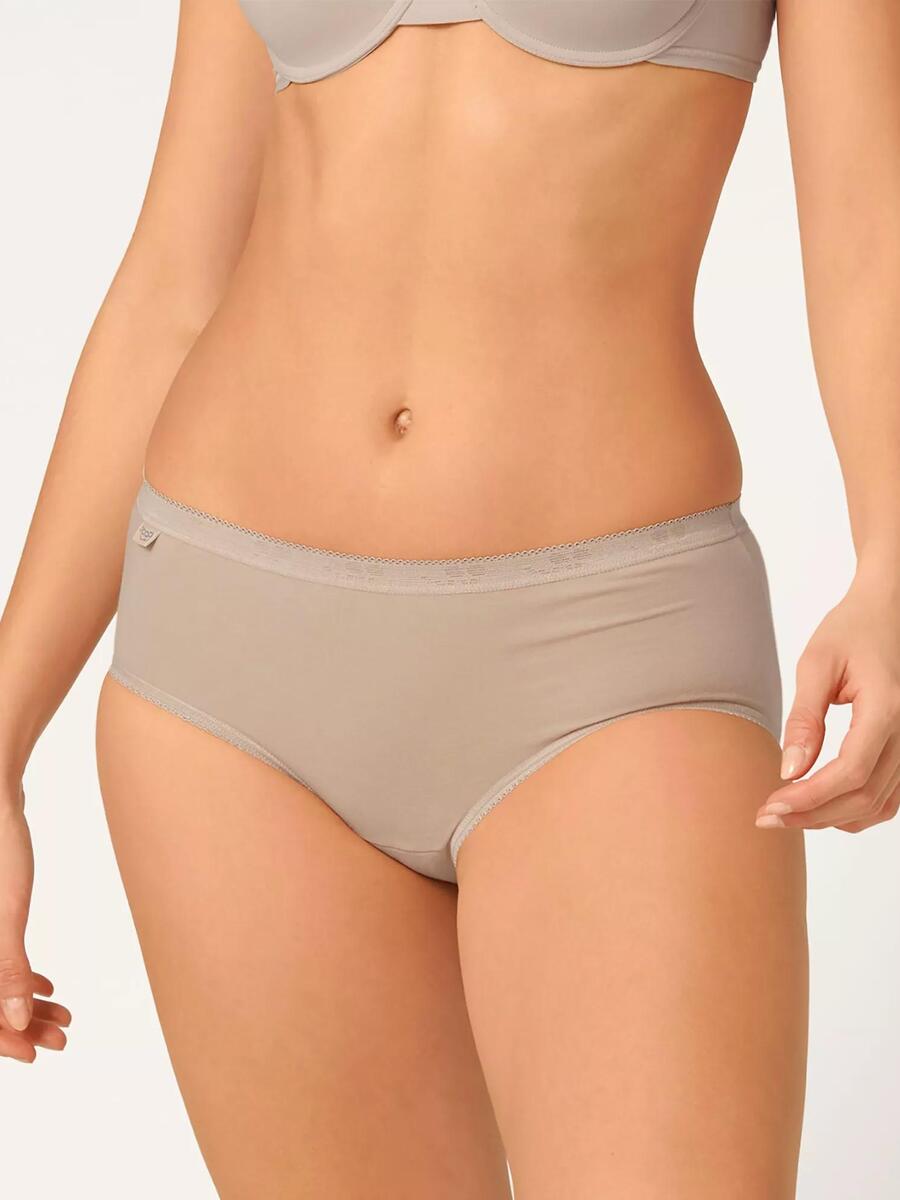 Slip van het merk Sloggi in het Beige