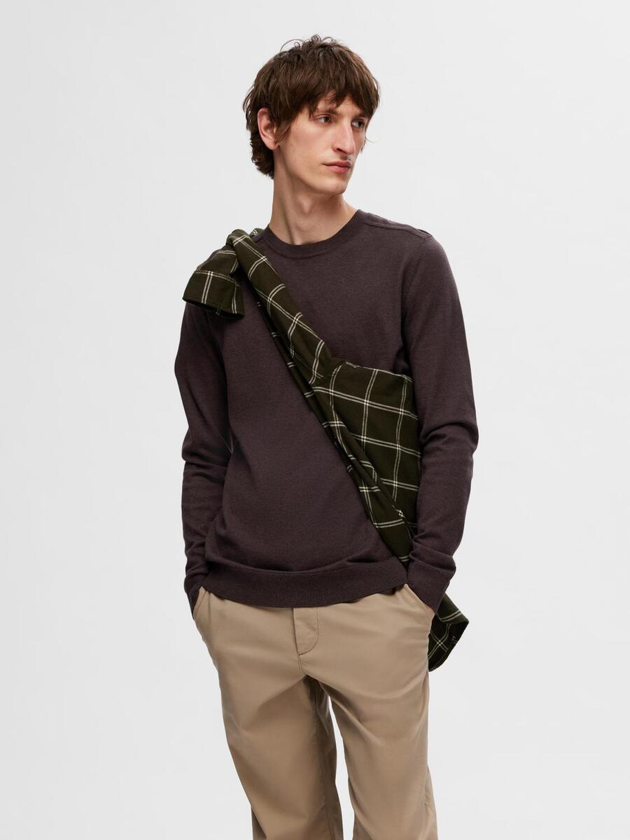 Pull van het merk Selected in het Bruin
