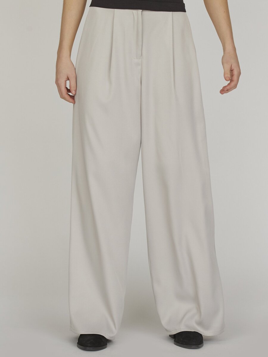 Broek van het merk Sisters Point in het Beige