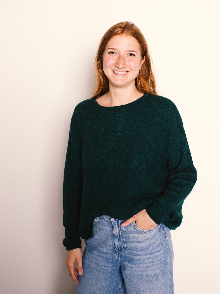Pull van het merk Mika Elles in het Groen