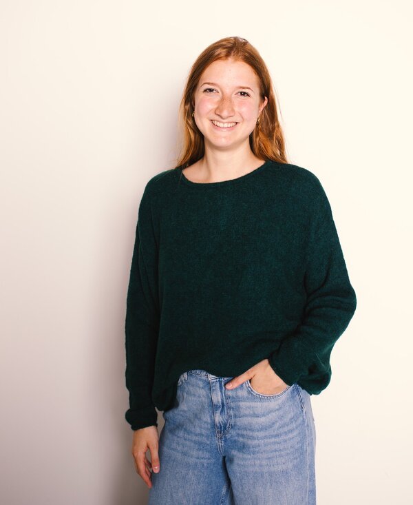 Pull van het merk Mika Elles in het Groen