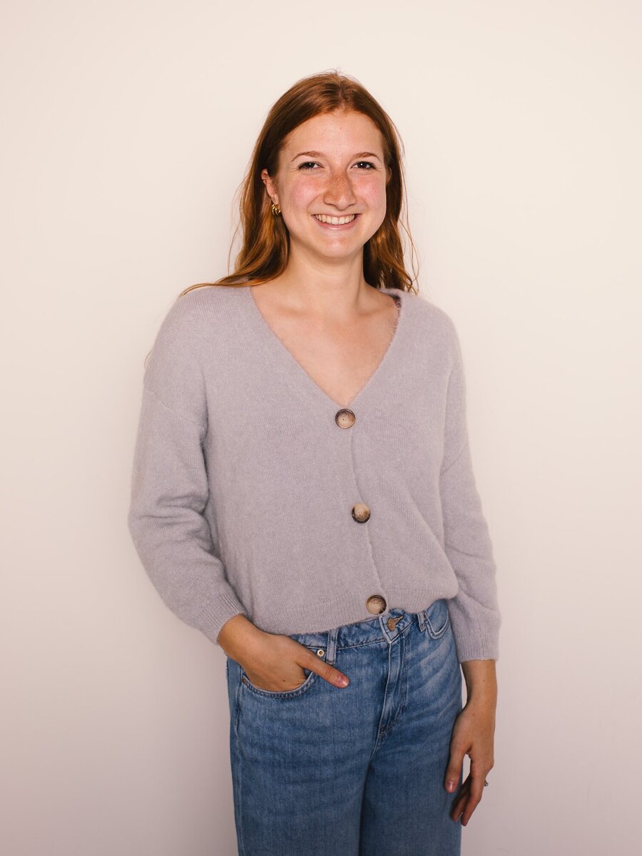 Cardigan van het merk Mika Elles in het Grijs