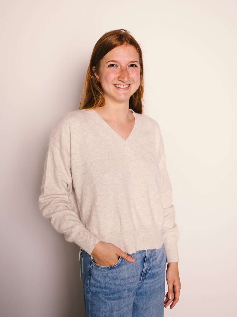 Pull van het merk Mika Elles in het Beige