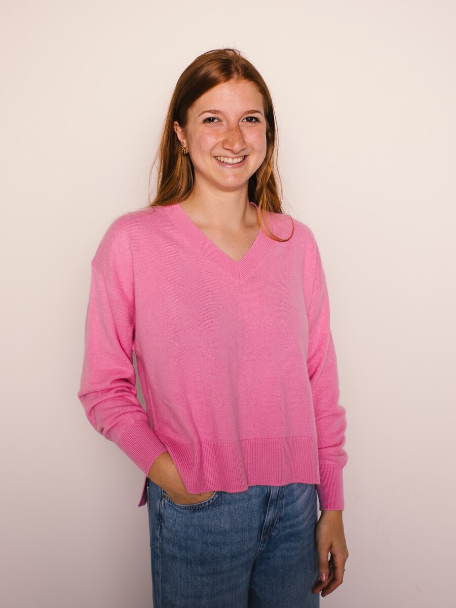 Pull van het merk Mika Elles in het Roze
