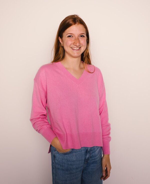 Pull van het merk Mika Elles in het Roze