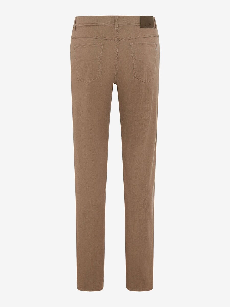 Broek van het merk Brax in het Beige