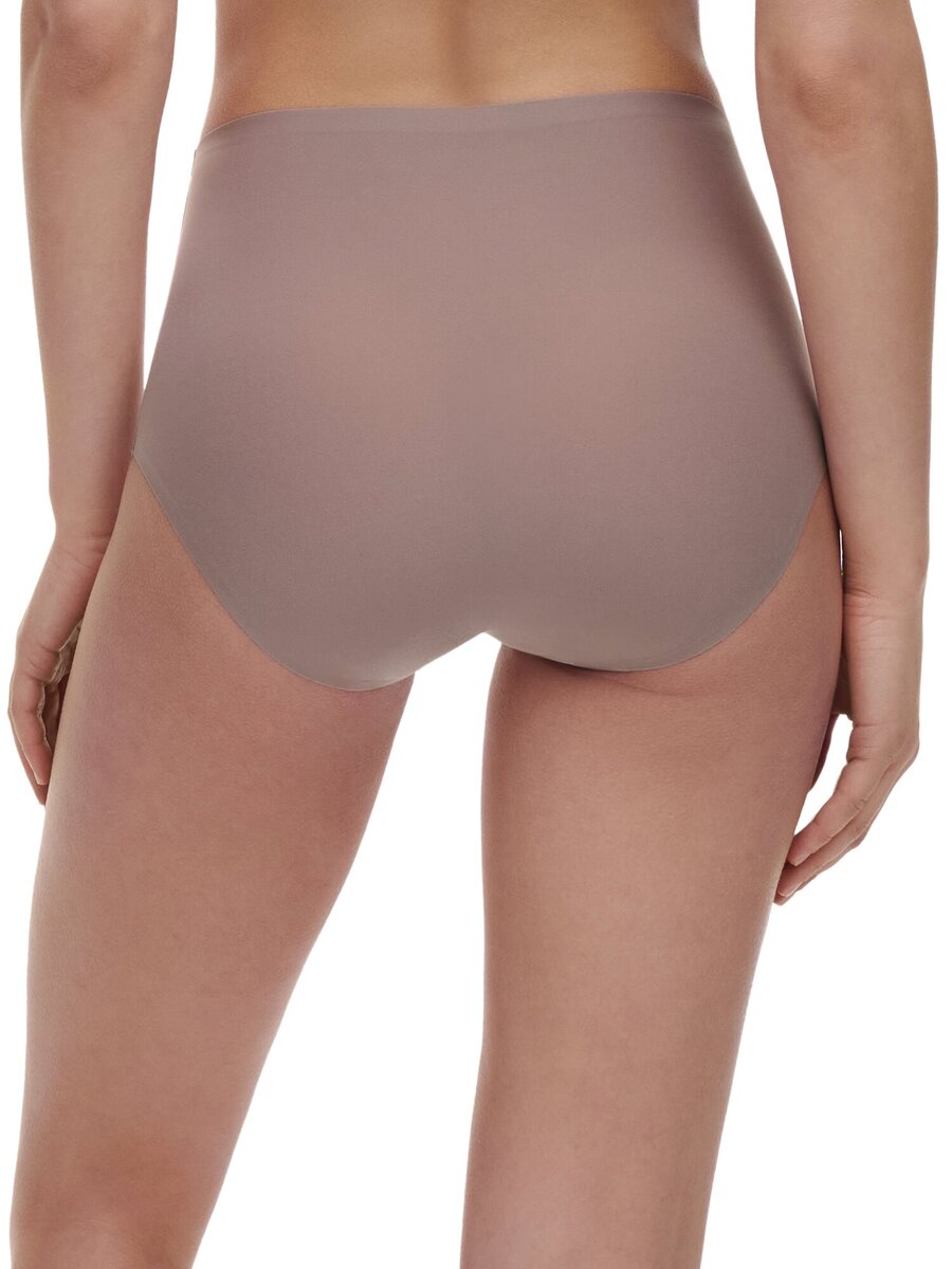 Slip van het merk Chantelle in het Roze