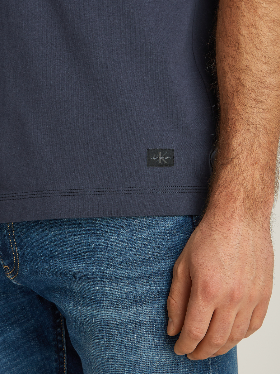 T-shirt van het merk Calvin Klein in het Marine